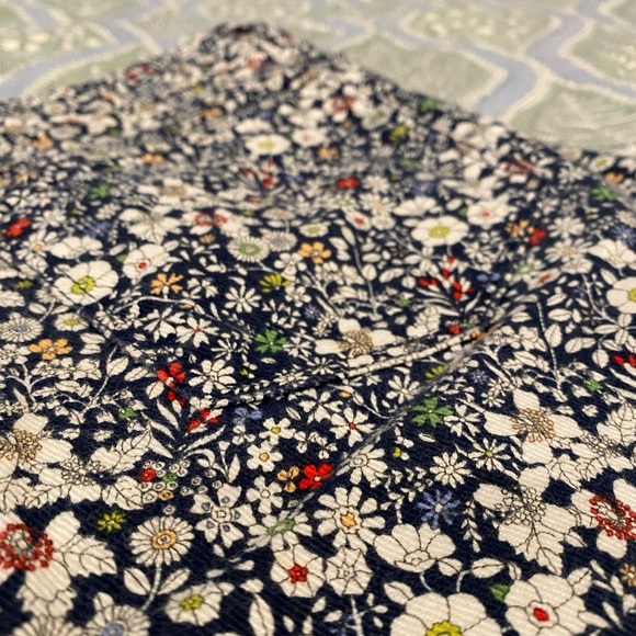 J. Crew - Liberty Art Floral Print Toothpick Ankle Jeans - EUC - 25 - Picture 1 of 16